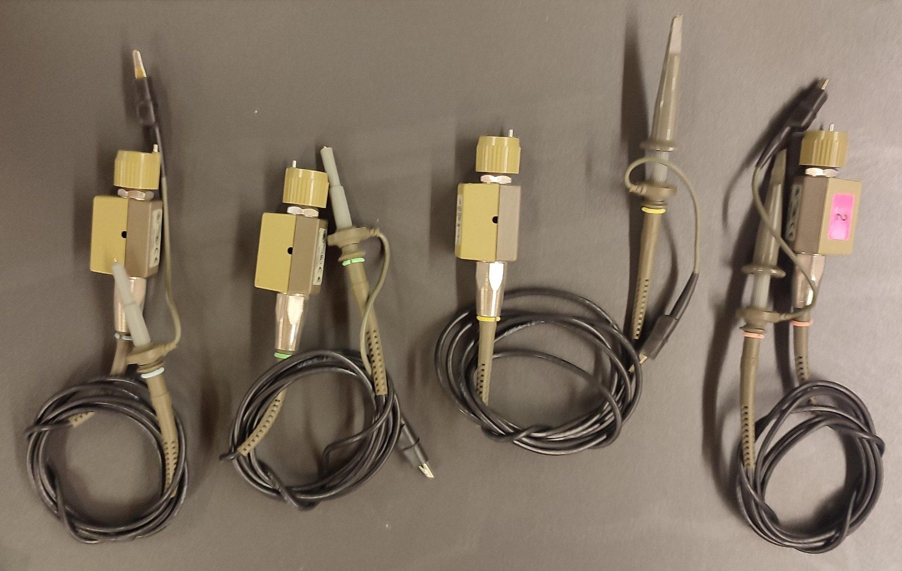 Misurare: Tektronix TDS 460A, Oscilloscope  4 Channel, 100MSps – Usato da Zürich venduto da Sherman 6