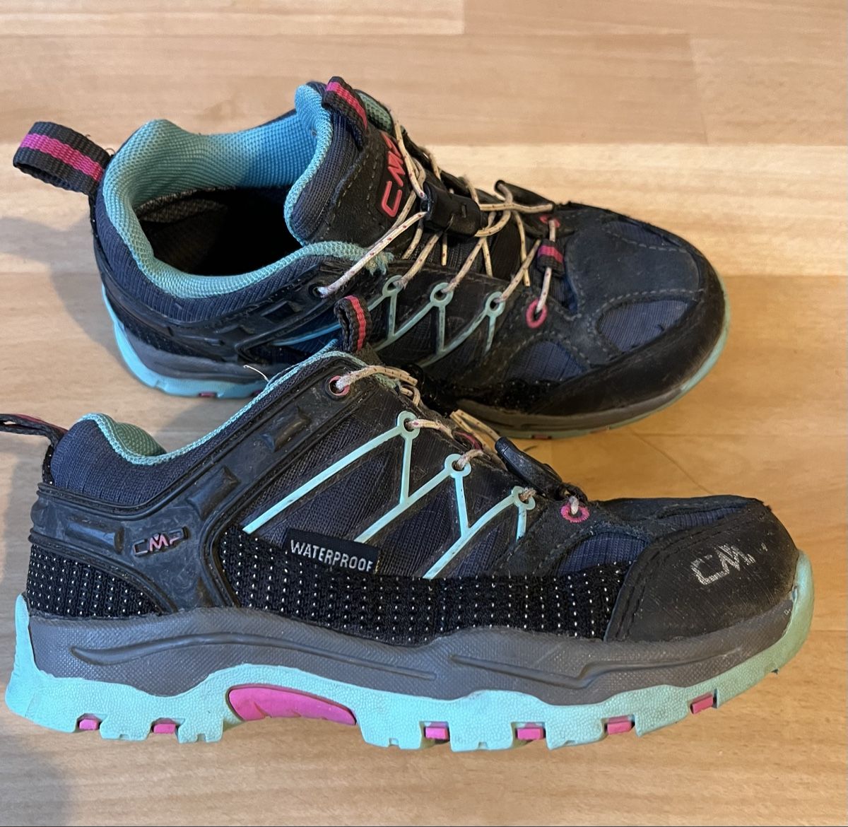 CMP Scarpe per ragazze: Trekkingschuhe Gr 30 von CMP – Usato da Zürich venduto da Deyaso 1