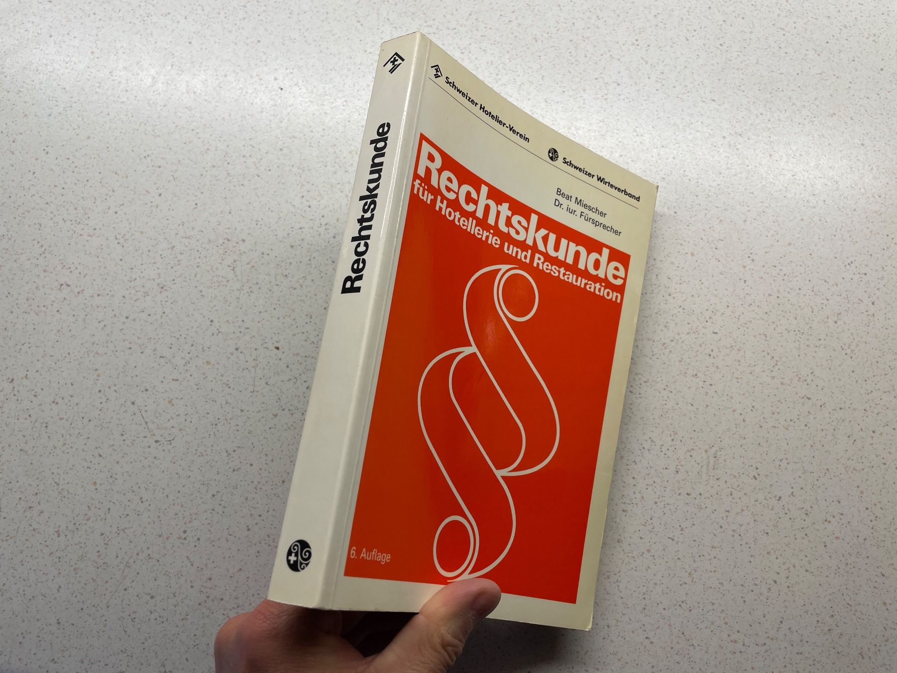 Bücher: Buch: Rechtskunde für Gastro – Gebraucht aus Winterthur von sportdisco2 2