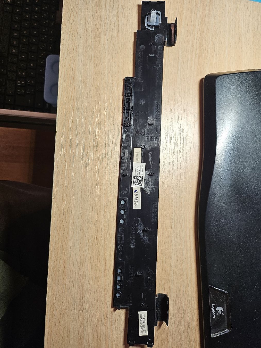 Dell Notebook: Dell Latitude e5510 Abdeckung Ersatzteil (Power Button Cover – Usato da Utzenstorf venduto da Oddy 1