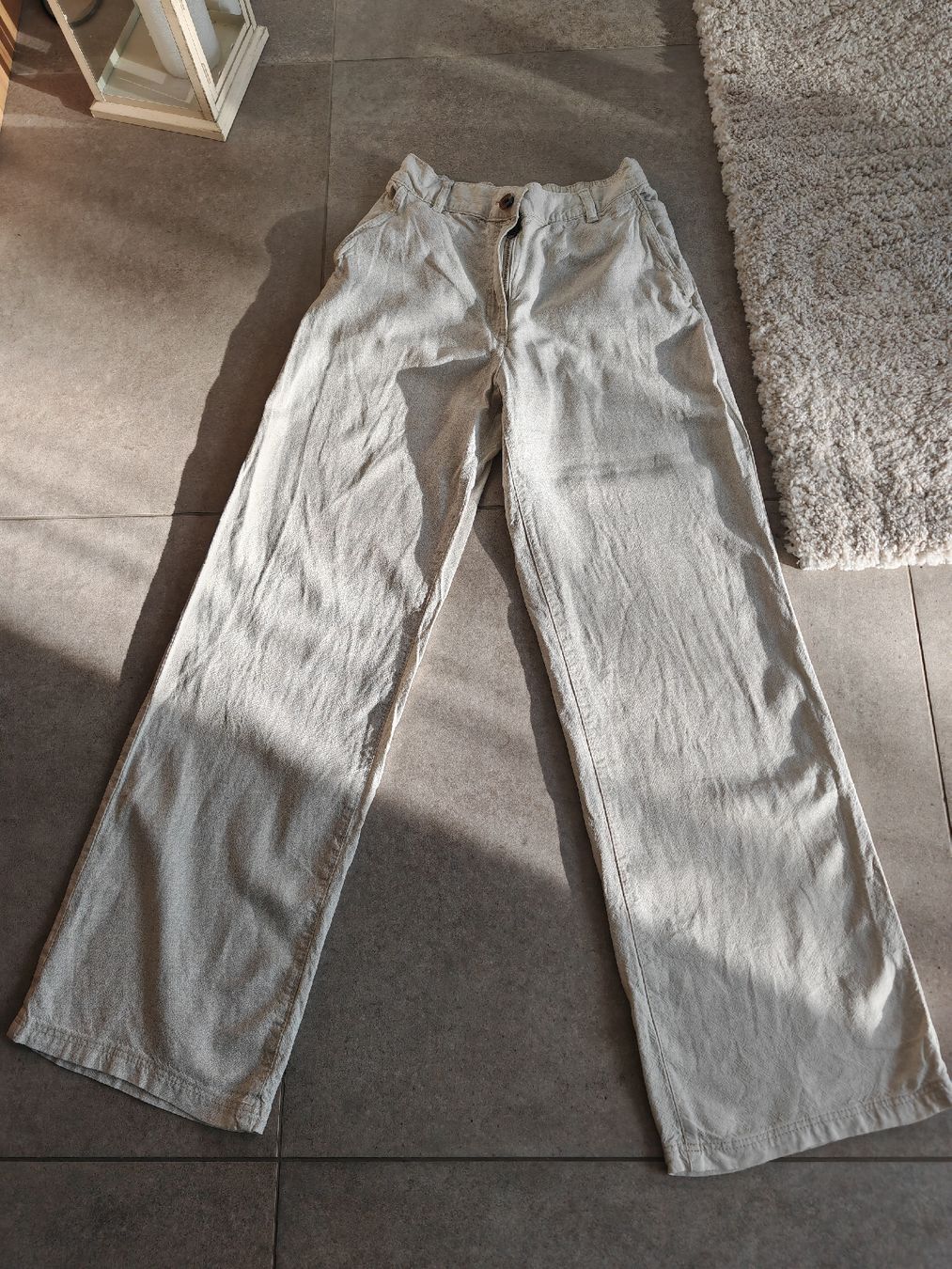 H&M Pantaloni: Pantalon large beige taille élastique taille 36  – Usato da Longirod venduto da ali_nsd5