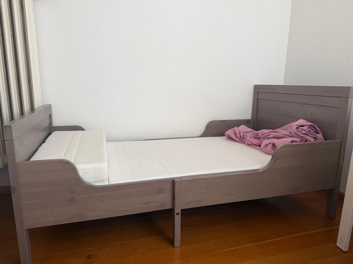 Chesterfield Divani: Komplette Haushaltsausstattung – Usato da Dübendorf venduto da ANBLACK06 9