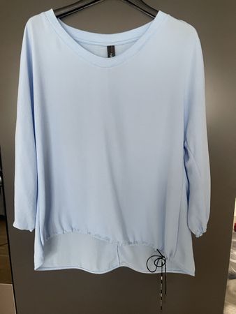 Blouse leicht hellblau