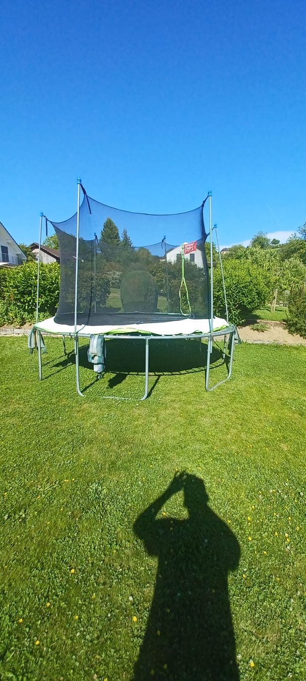 Trampolini: Trampolin Circa 8 Jahre alt – Usato da Brislach venduto da hotbird11