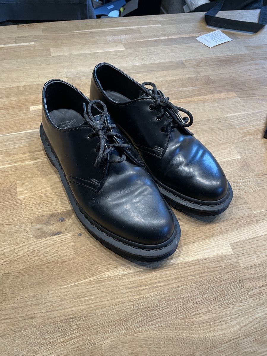 Dr. Martens Scarpe da uomo: Dr Martens 1461 vintage – Nuovo (secondo la descrizione) da Solothurn venduto da philippe_wehrli