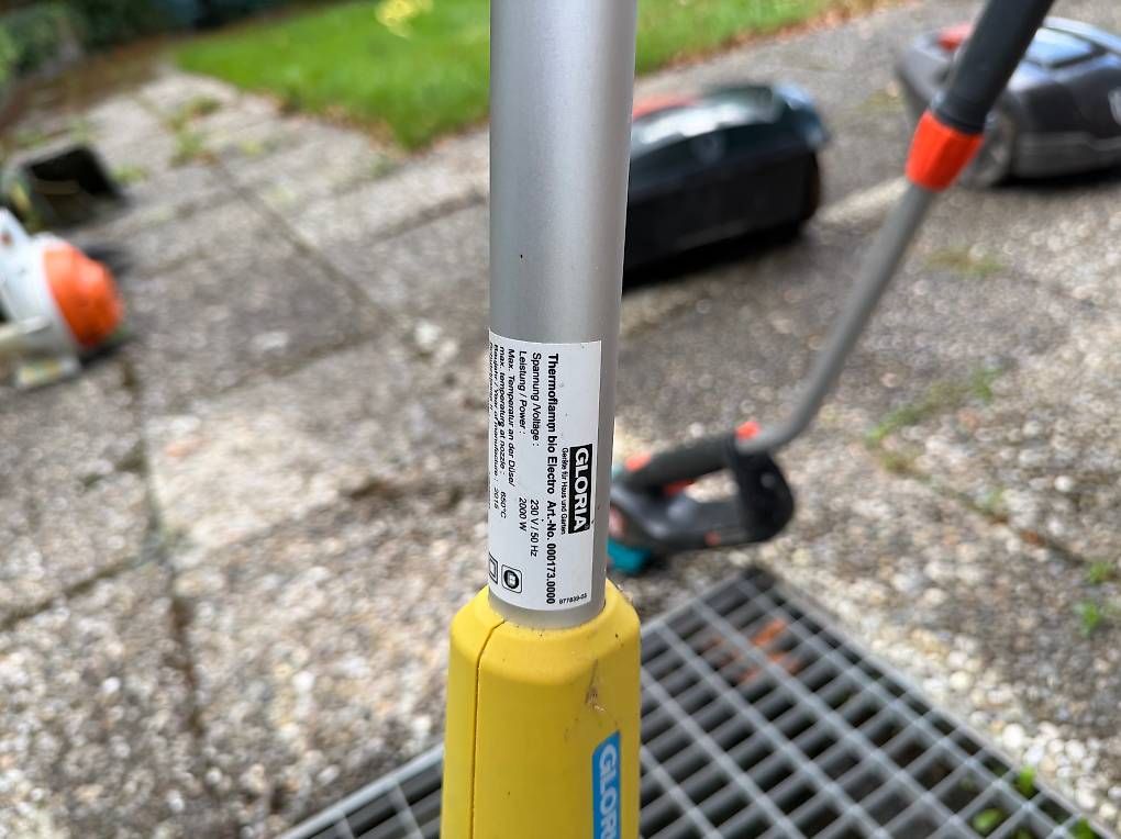Tutti gli attrezzi: Elektrischer Unkrautvernichter / Unkrautbrenner – Usato da Luzern venduto da jd111111 1