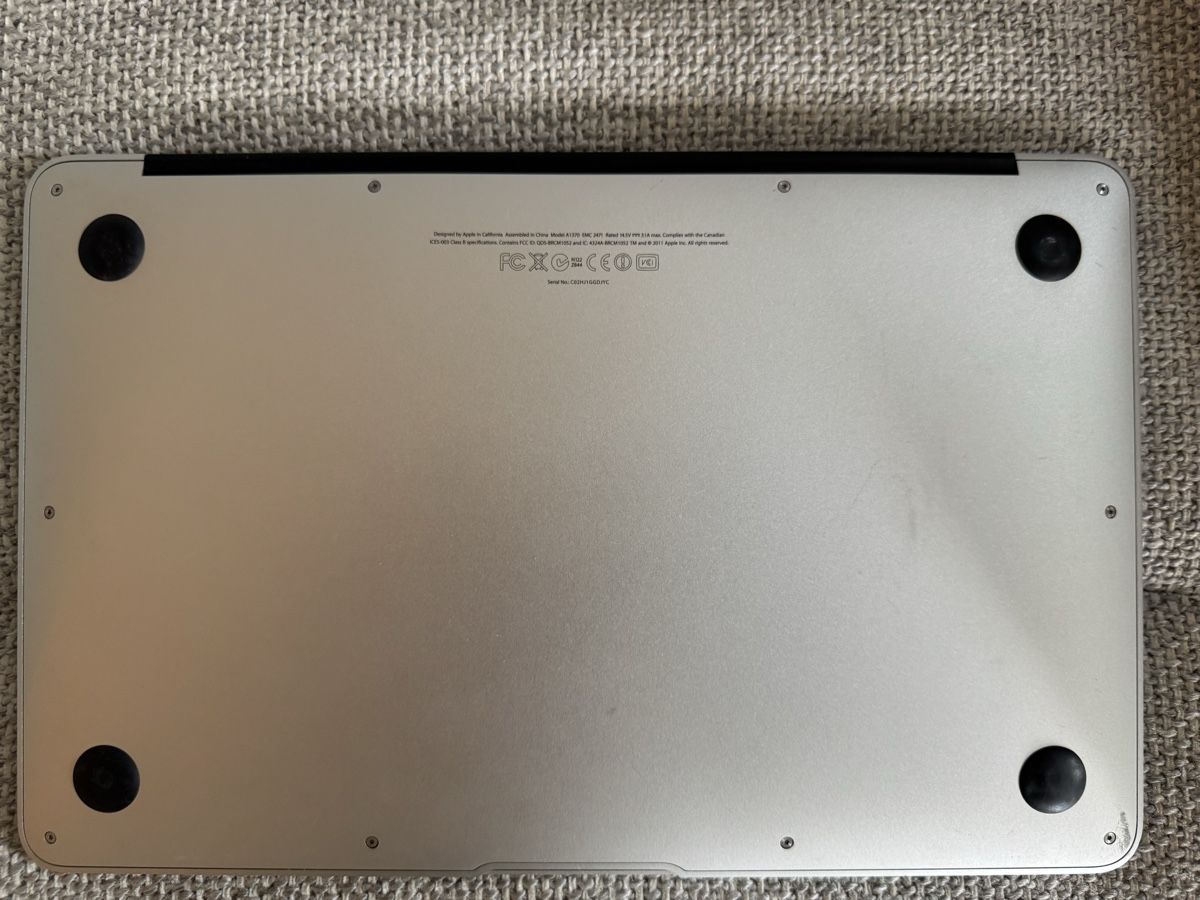 Apple Portables: MacBook Air 11 – D'occasion à Adliswil par Busys 5