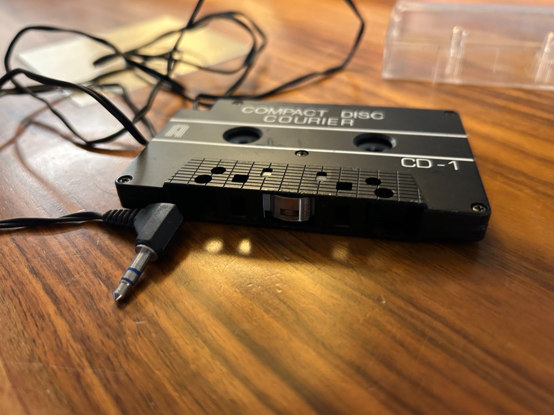 Musicassette: Compact Disc Courier CD-1 - Retro Walkman Adapter! - Antik! – Usato da Winterthur venduto da pas_p6pr 5