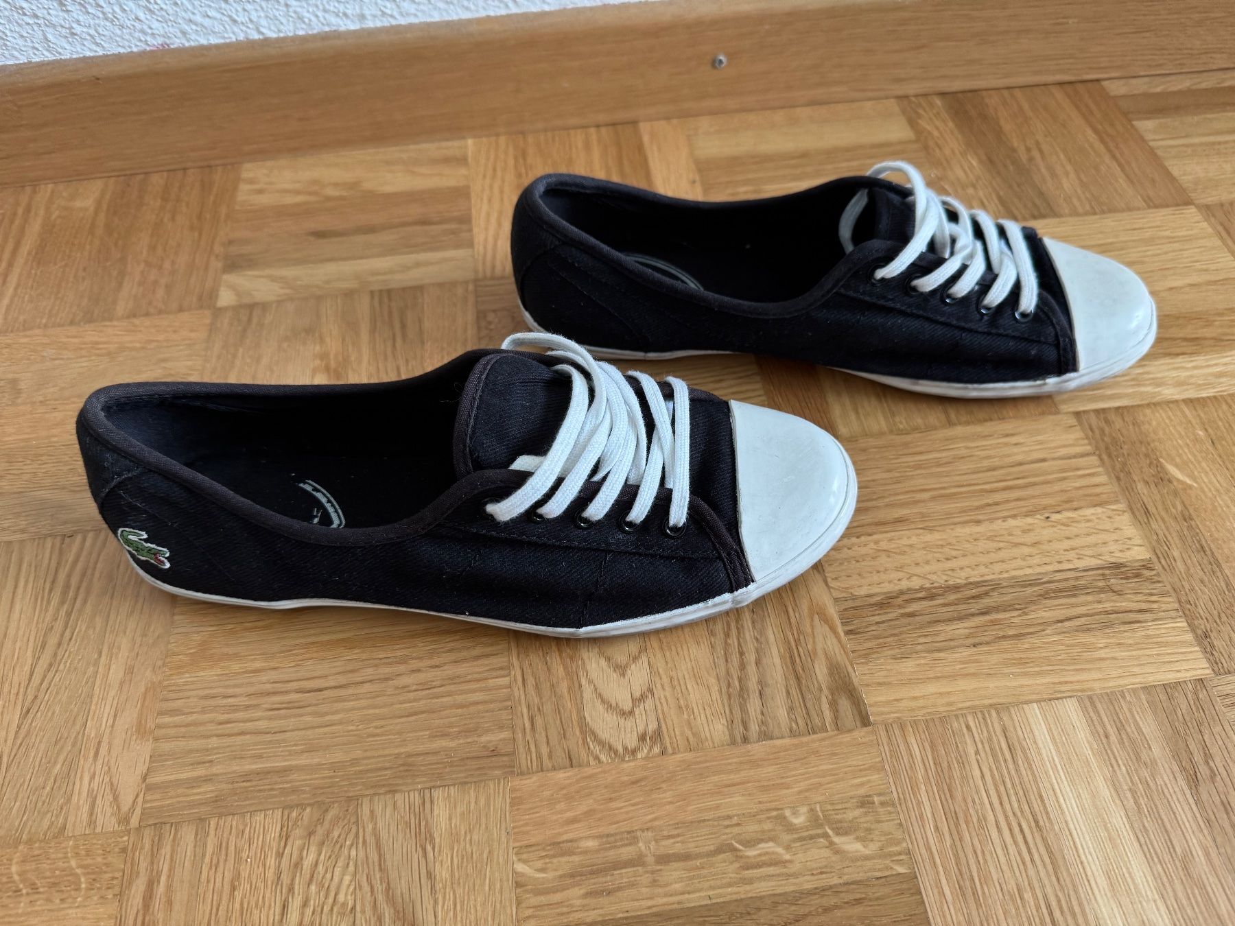 Lacoste Scarpe da donna: Lacoste Schuhe Grosse 39.5 – Usato da Zürich venduto da MaSte 1