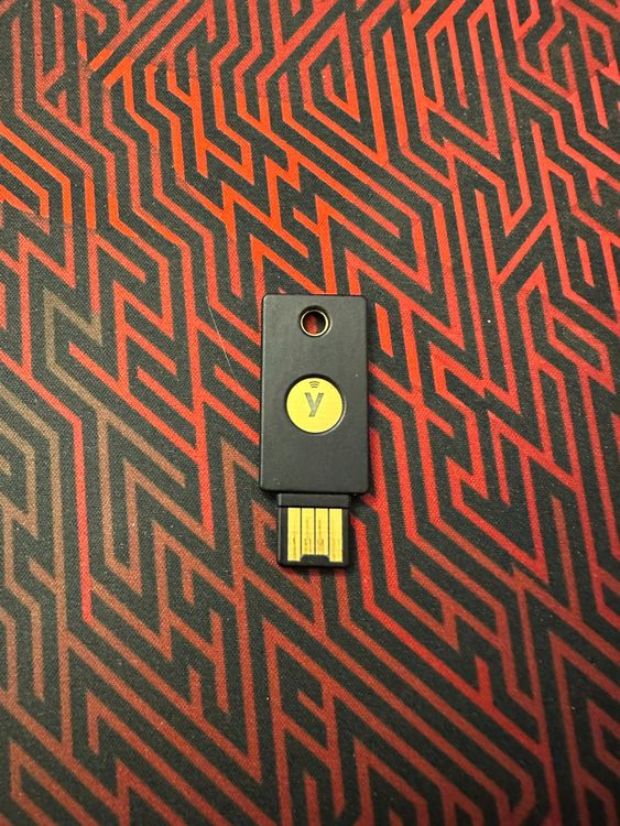 YubiKey 5 NFC (Gebraucht) in Emmenbrücke für CHF 40 – mit Lieferung auf ...