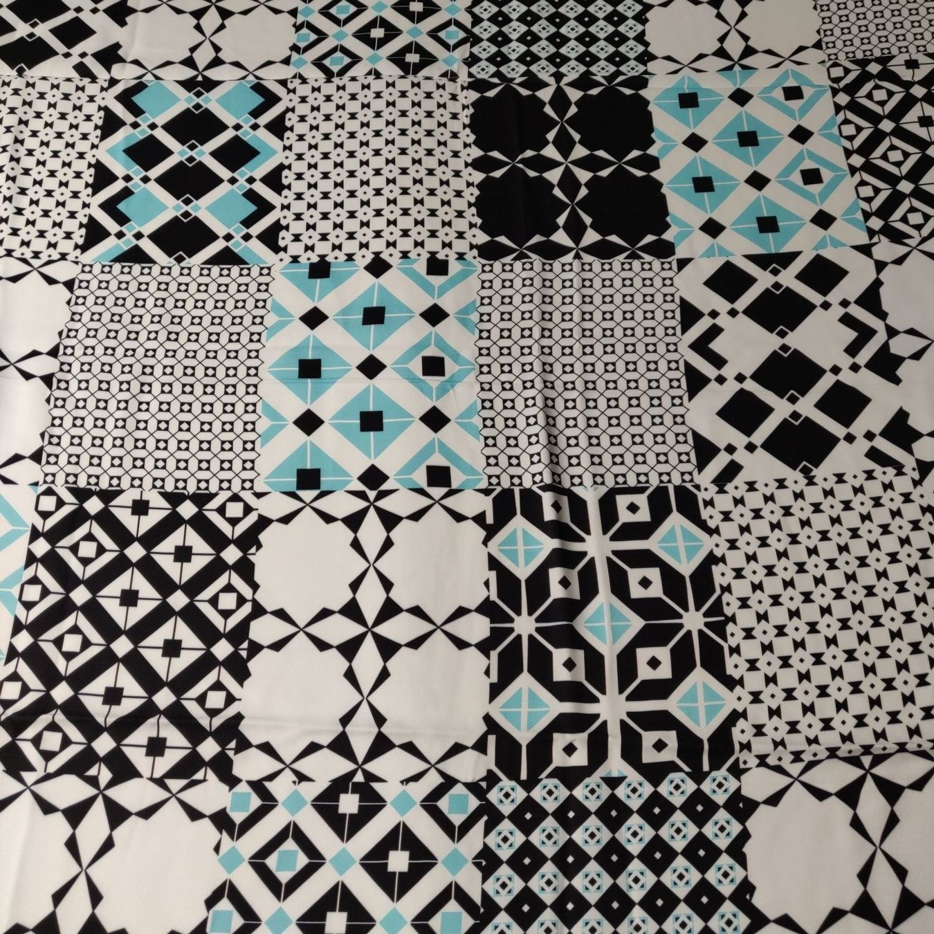 Tessuti: Viskose Cady von Isabell Marant 2x1.4m Square – Nuovo (secondo la descrizione) da Lufingen venduto da Voyager7 4