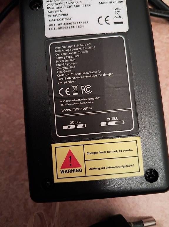 Akkus, Ladegeräte & Netzgeräte: Ladegerät für  Lipo RC Bootbatterien – Gebraucht aus Lengnau BE von zebra-jonny 2