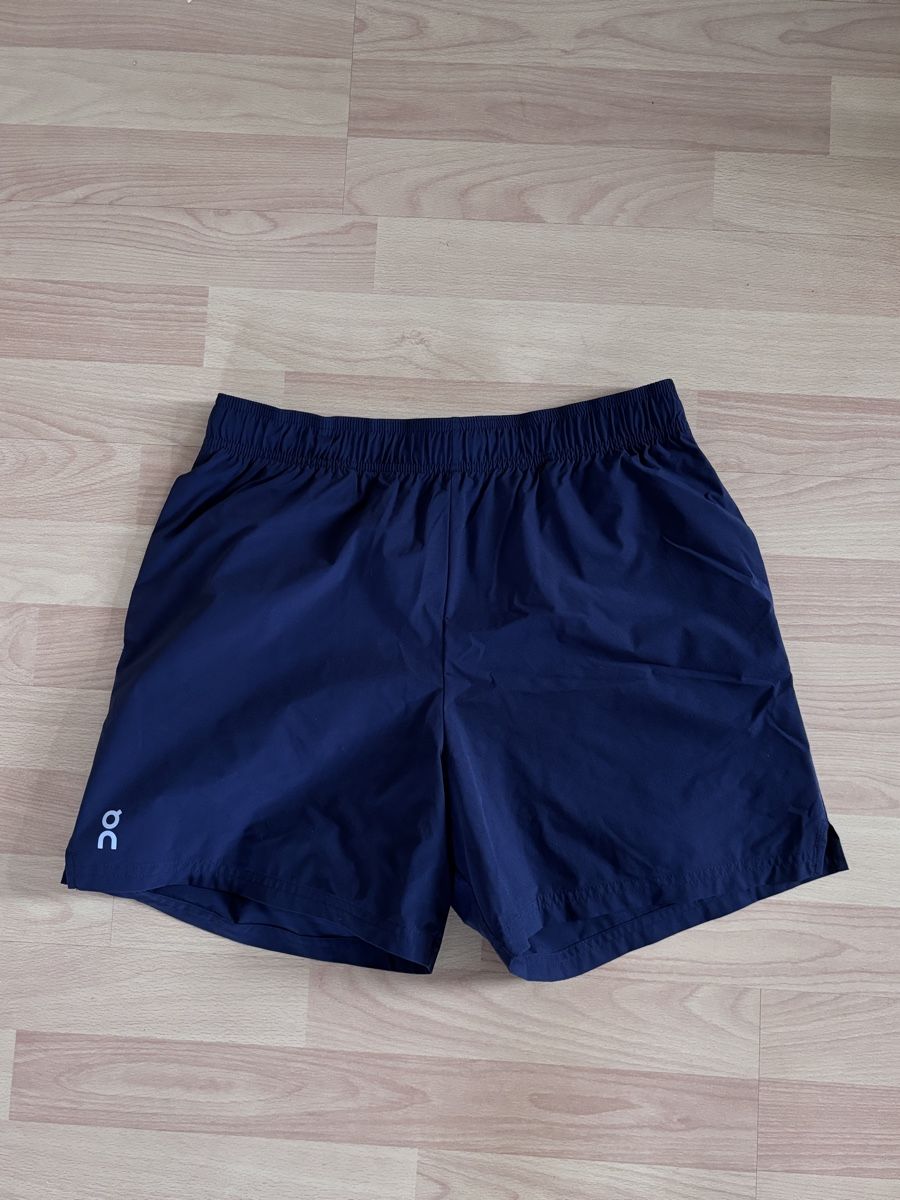 Pantaloni: On running - core shorts  – Nuovo (secondo la descrizione) da Zürich venduto da Hanna-Hadorn