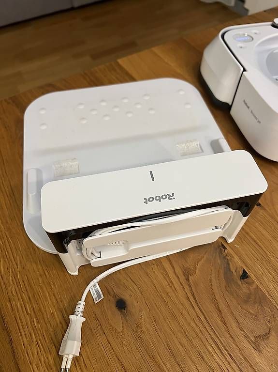 Irobot Aspirapolveri & Accessori: iRobot Braava jet m6 – Usato da Ruswil venduto da Thoumsen 2