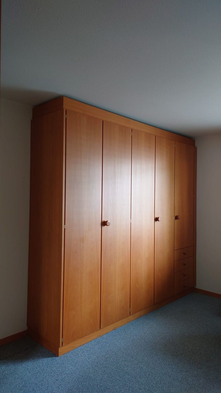 Schränke: Zwei Eichenschränk einer mit Spiegel.. – Gebraucht aus Hägglingen von Bambusdrache 3