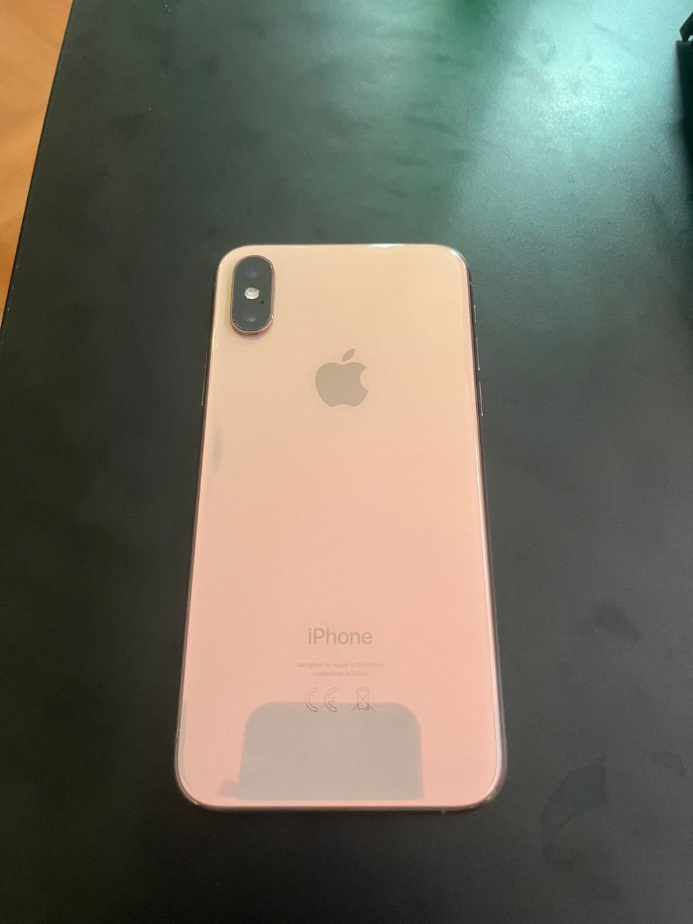 Apple Telefoni cellulari / Smartphones: Apple iPhone XS Gold 64GB – Usato da Zürich venduto da Sparkfog
