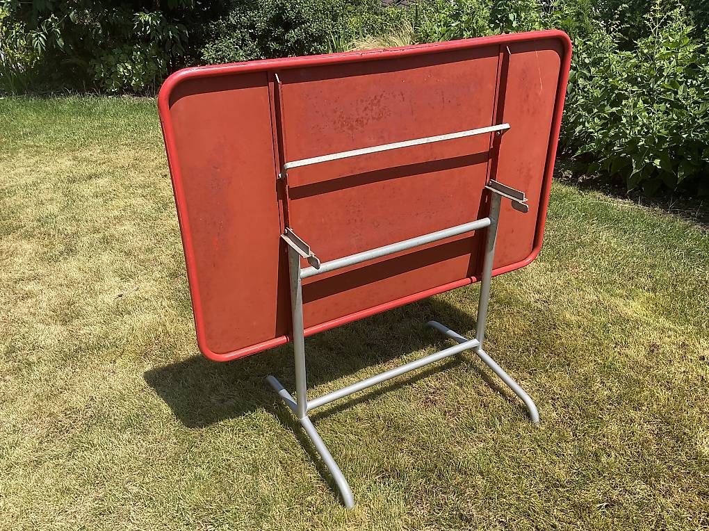 Tische: Gartentisch Metall – Gebraucht aus Schaffhausen von kim_8tnf 1