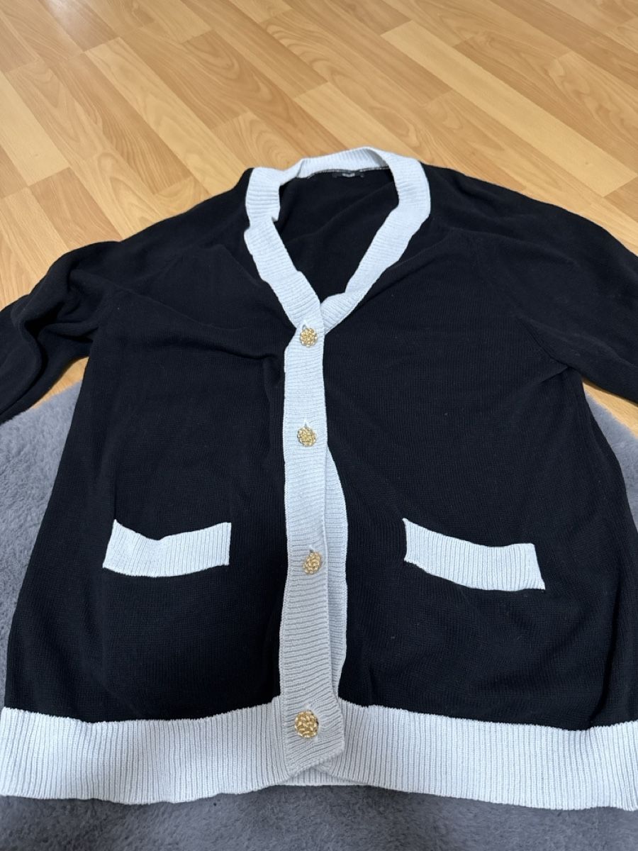 Tezenis Jacken: Tezenis Strickjacke – Gebraucht aus Winterthur von mag_z5tc