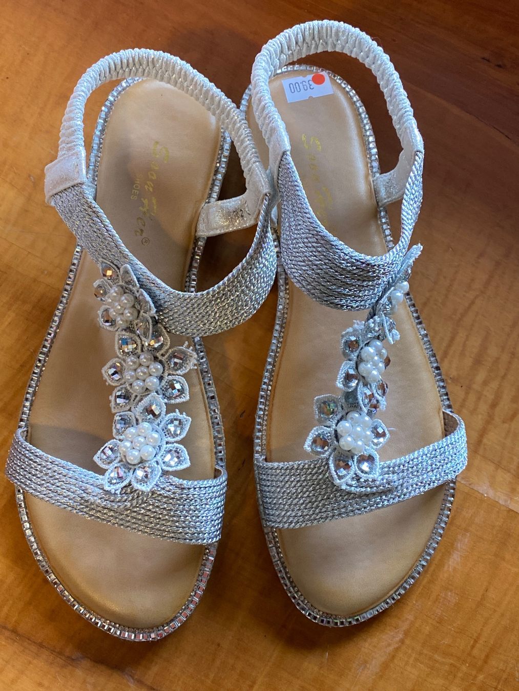 Scarpe da donna: DAMEN SANDALEN-SILBER – Nuovo e nell'imballaggio originale da Meienried venduto da ManuelaBoutique