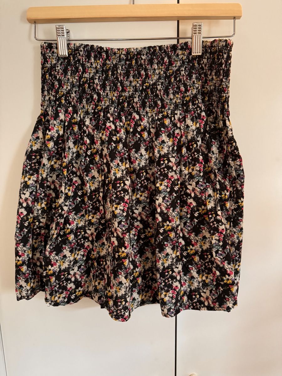 H&M Jupes: Blumen-Rock H&M S – Neuf (Voir description) à Richterswil par Manu55555 1