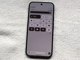 Pixel 9 Pro XL 1000GB inkl. Zubehör neuer Akku GrapheneOS