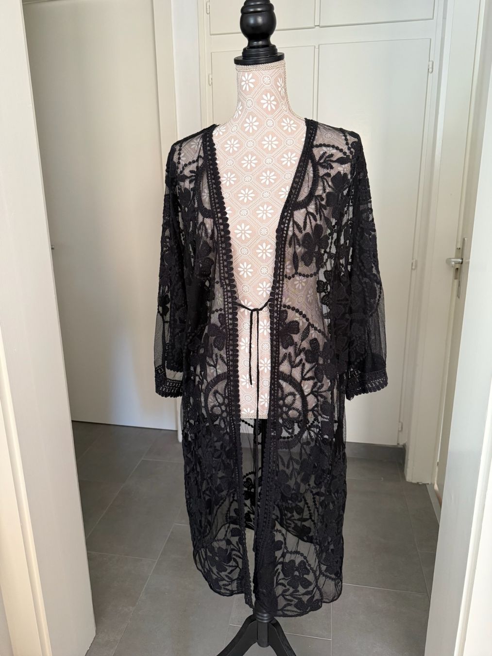 Autres dessous: Négligé - Nuisette - Déshabillé - L – D'occasion à Sion par accroshoes