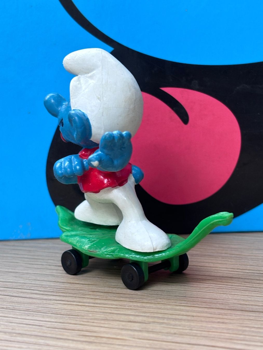 Schleich Statuette: Schlumpf auf Rollbrett – Usato da Lyss venduto da Duckszone 1
