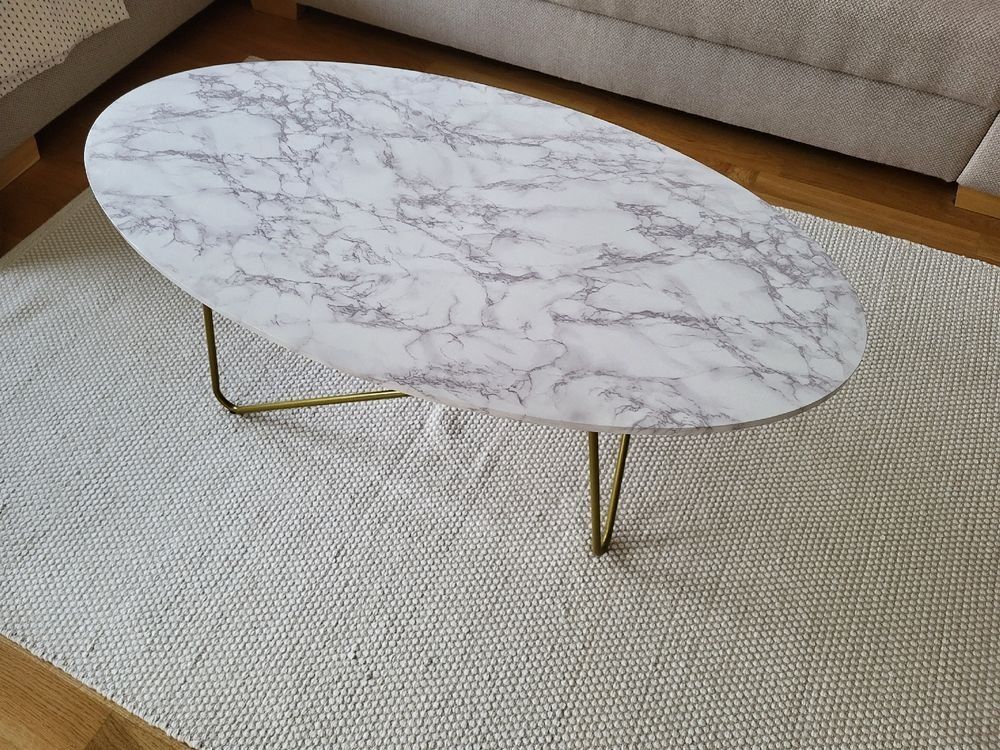 Tables: Couchtisch in Marmoroptik – D'occasion à Liestal par EliahThommen 1