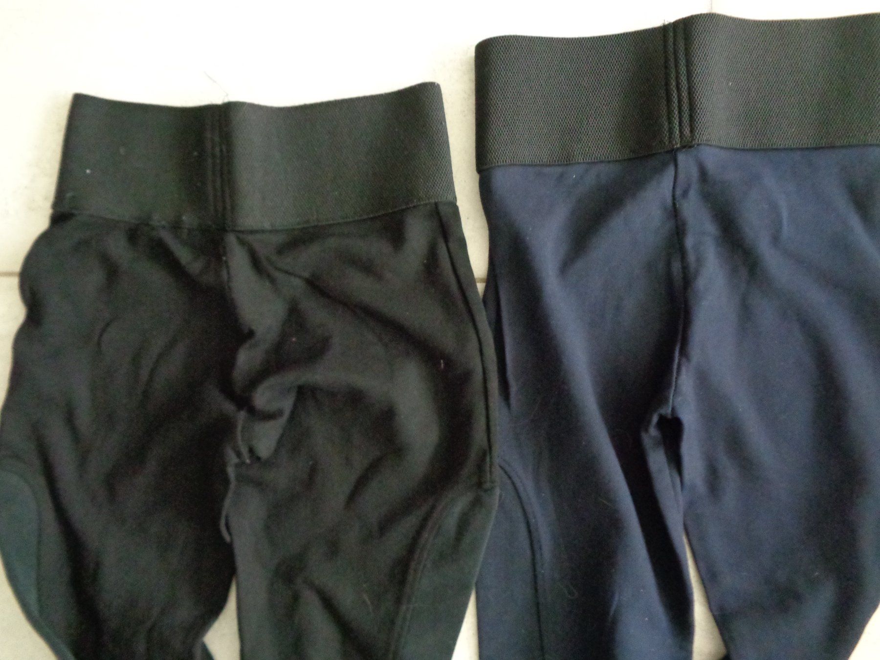 Zara Pantaloni: 2 x ZARA HOSE GR.XS/S – Usato da Rotkreuz venduto da Samballi 4
