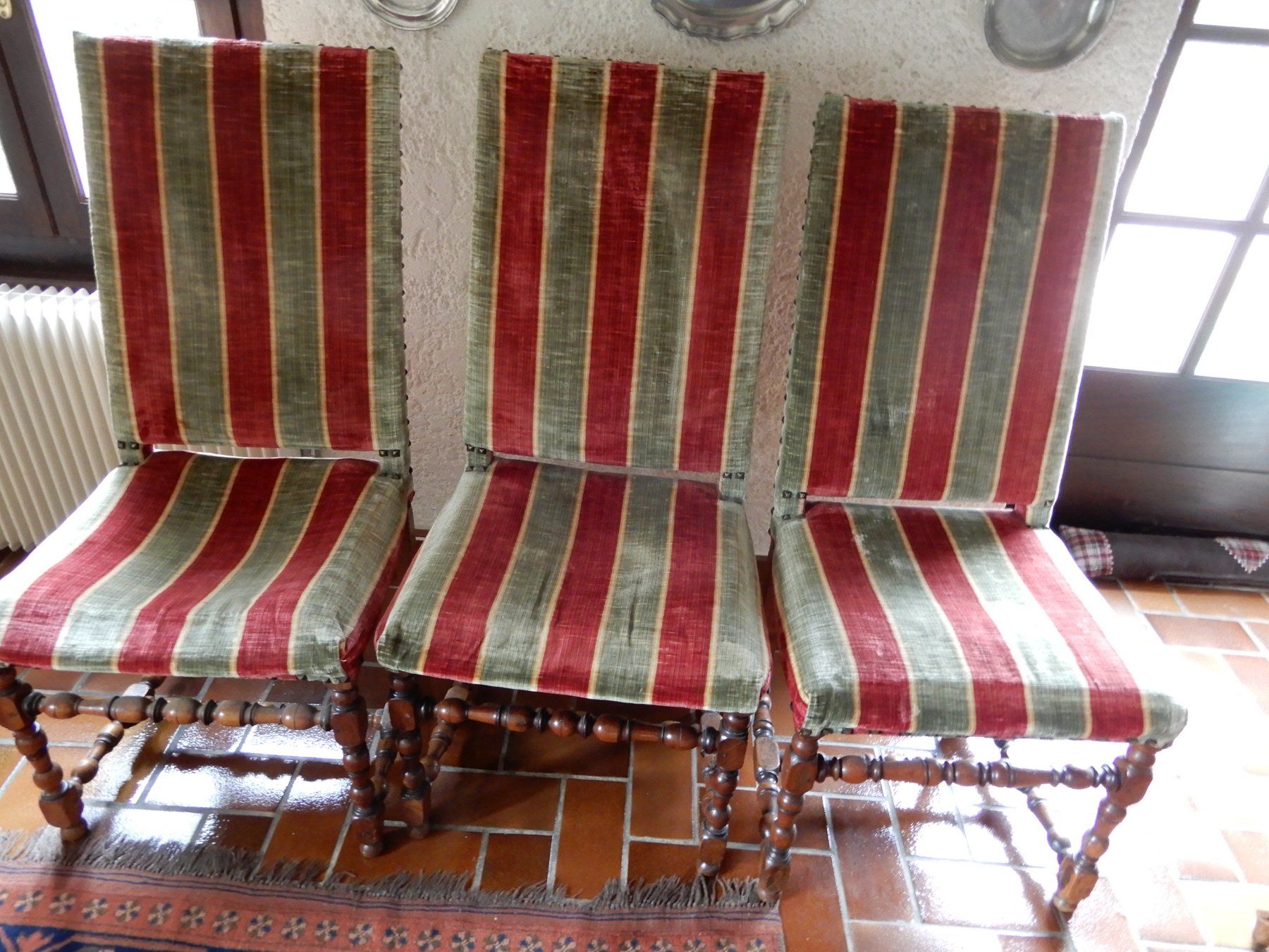 Sedie: Chaises – Usato da PLAN-LES-OUATES venduto da DUMONTBE