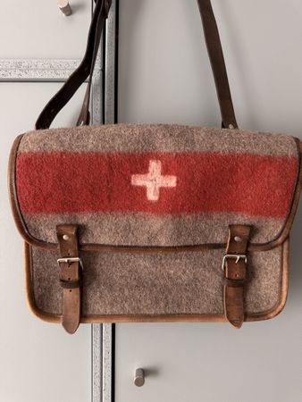 Karlenswiss Aktentasche Wollfilz Leder Swiss Army Blanket