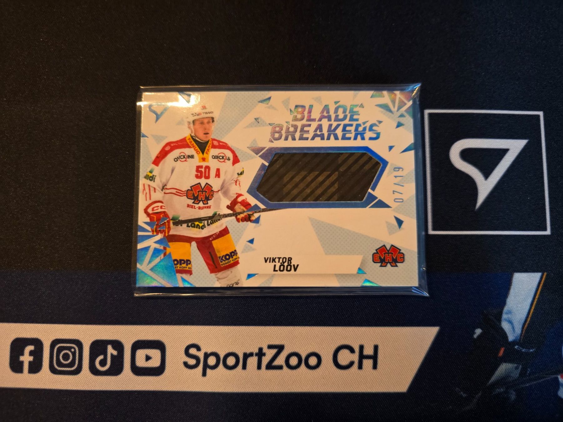 Sportzoo Carte collezionabili: Blade Breakers // 07/19 // EHC Biel // Viktor Lööv – Usato da Beringen venduto da Candrox__