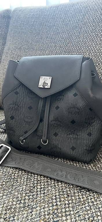 Mcm Zaini: MCM Rucksack/Umhängetasche – Usato da Neuenhof venduto da Shk_Junus