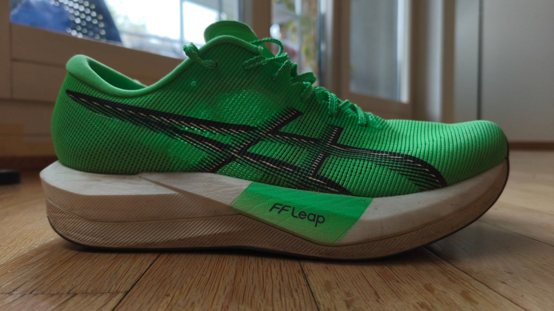 Asics Herrenschuhe: Asics Magic Speed 5 - Grösse 44.5 – Gebraucht aus Zürich von Pistill1000
