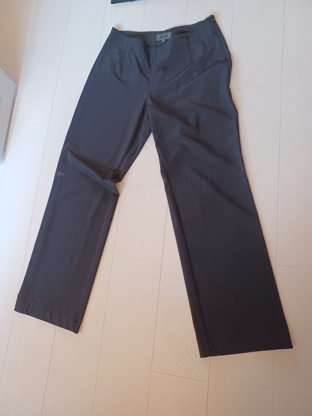 Nile Kleiderpakete: Set: Blazer und Hose von Nile – Gebraucht aus Willisau von chriwil 5