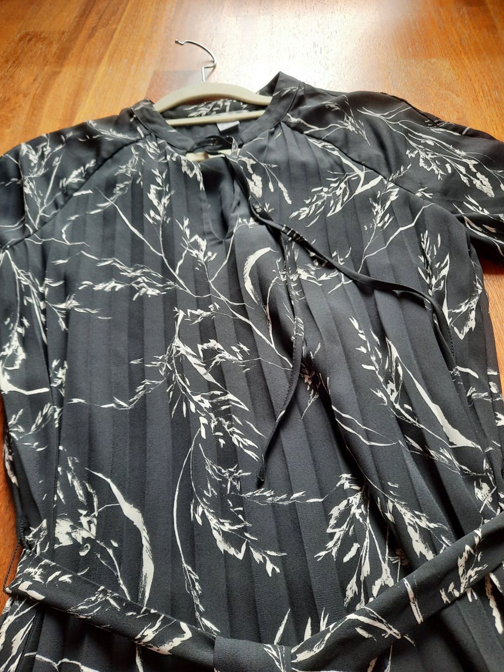 H&M Vestiti: Damen Kleid Gr.36 – Nuovo (secondo la descrizione) da Buchs SG venduto da miska01 3