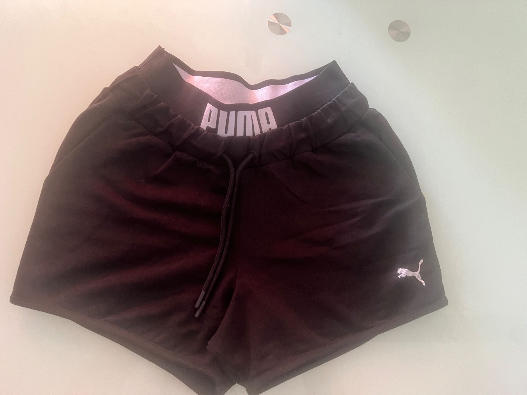 Puma Pantaloni: Puma Short s / Gr. S – Usato da Näfels venduto da ale_c9qn