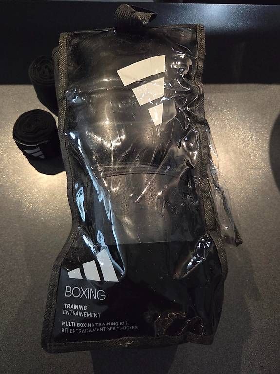 Guanti & manicotti: Boxhandschuh Grösse 12 OZ / NEU  – Usato da Schwarzenbach venduto da Raffi440 2
