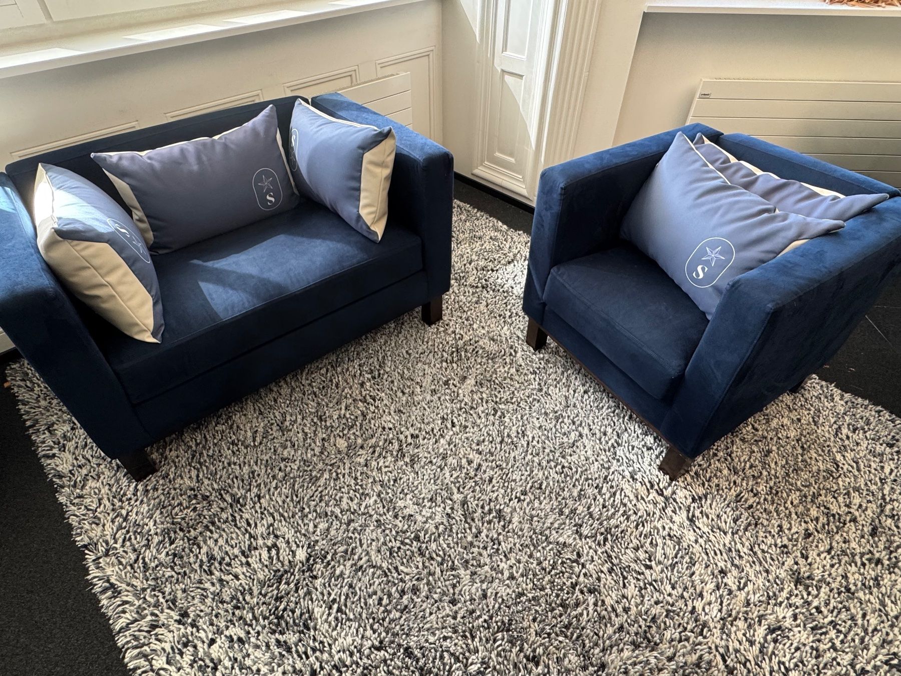 Sofas: Lambert 2-Sitzer Sofa und Fauteuil - Dunkelblau – Gebraucht aus Diessenhofen von Osio