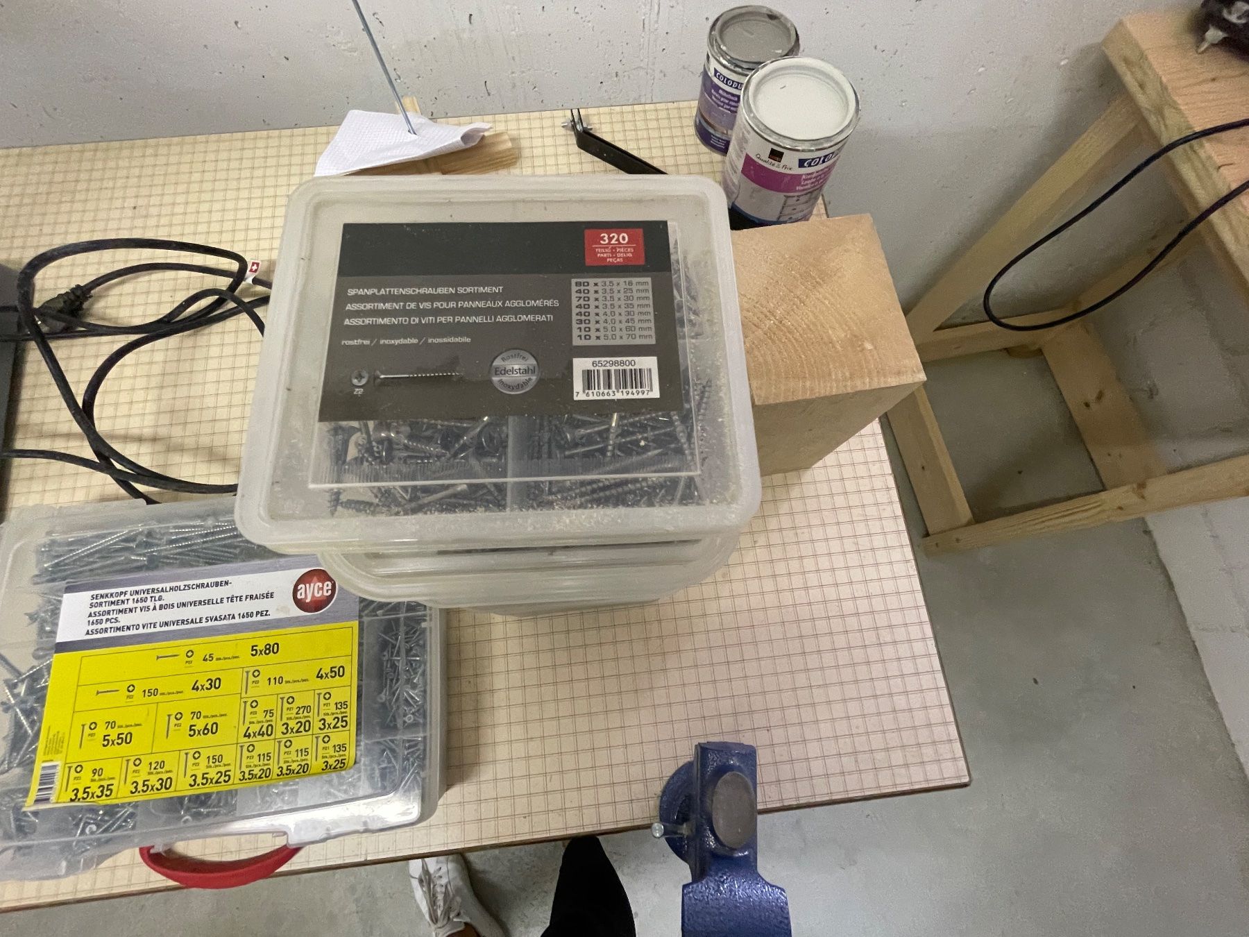 Alle Werkzeuge: Sortiment Universalholzschrauben – Gebraucht aus Thalwil von pri_82gh 2