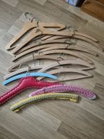 13 Holzkleiderbügel Vintage Retro + 3 weitere Bügel