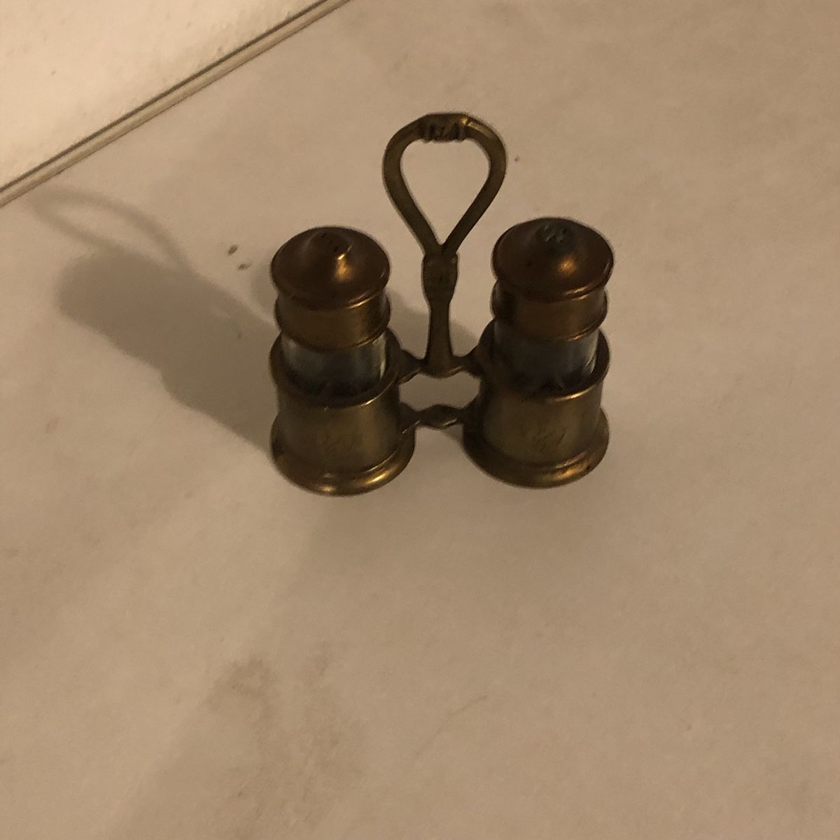 Set di piatti: Messing Pfeffer und Salzstreuer Glas – Usato da Arbon venduto da Wladimir1 3