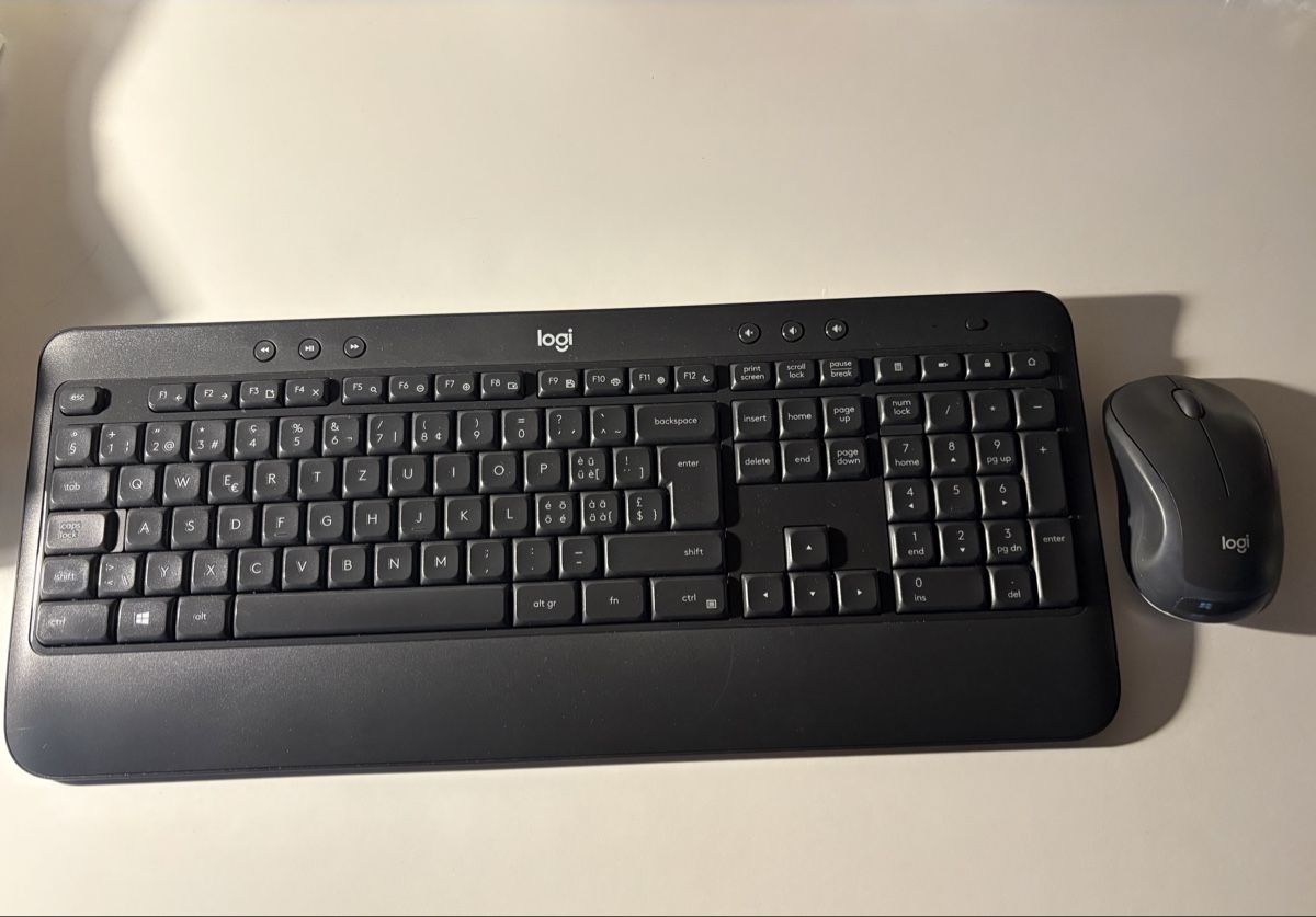 Logitech Maus: Logitech Tastatur MK540 & Maus – Gebraucht aus Moosseedorf von ved_52