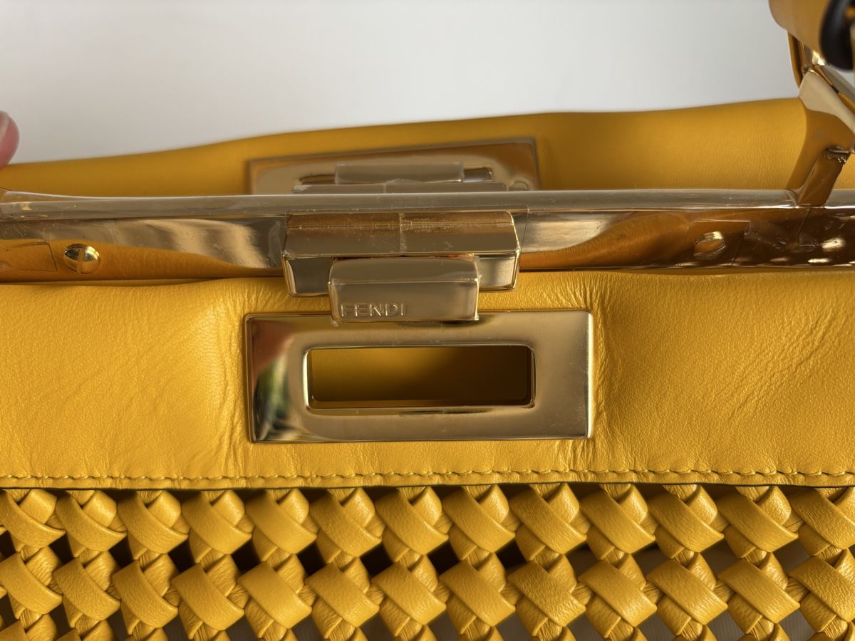 Fendi Taschen für Damen: Fendi Peekaboo woven leather handbag in MEDIUM – Neu (gemäss Beschreibung) aus Uster von dan_n69f 2