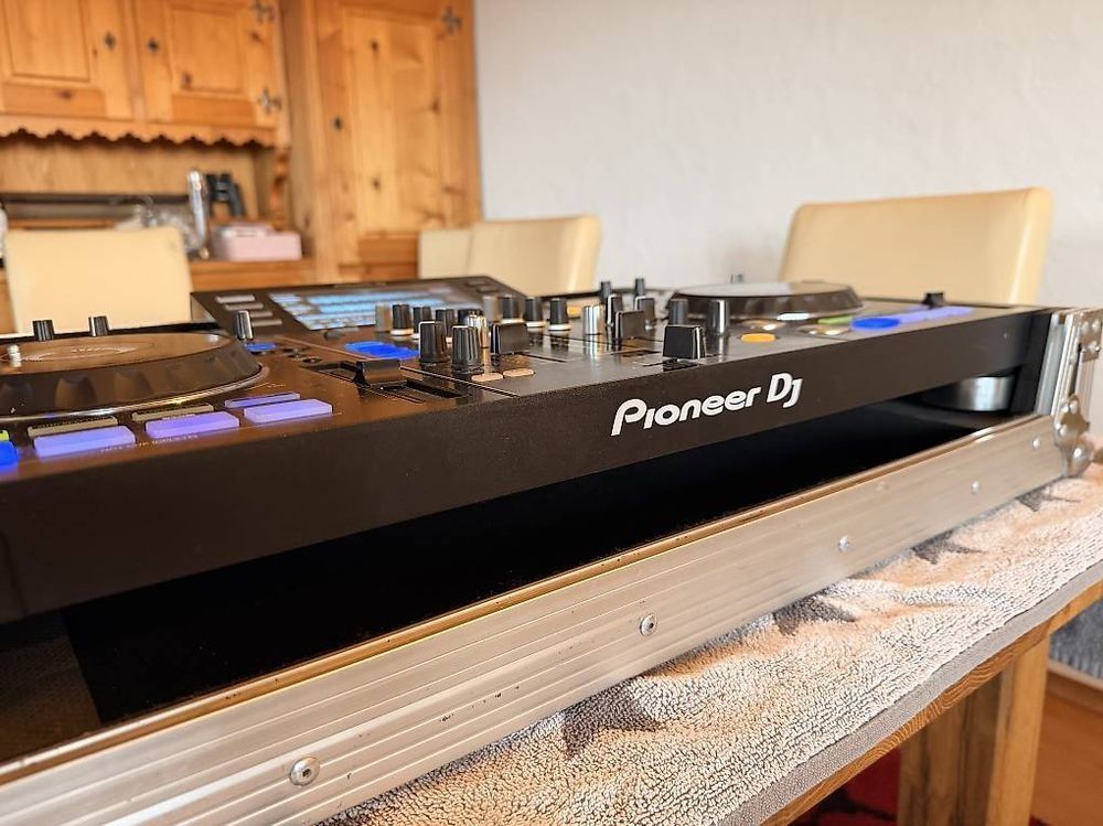 Pioneer Console di mixaggio: XDJ RX – Usato da Engelberg venduto da emi_vqk5 3