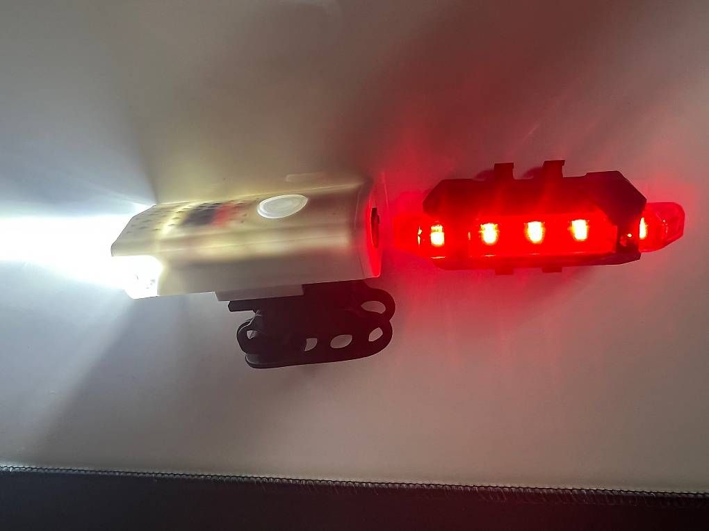 Pezzi di ricambio: Stark Velo licht USB – Usato da Luzern venduto da claiudiu