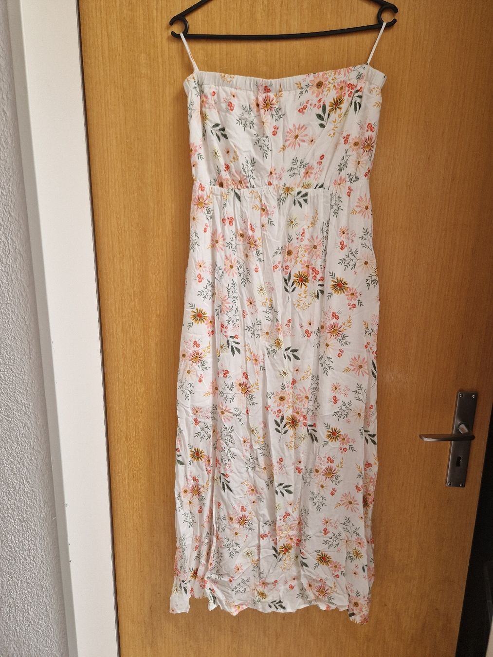 Vestiti: Sommerliches Maxikleid mit Blumenmuster, Grösse M – Usato da Strengelbach venduto da Nessi92