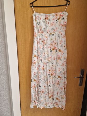 Sommerliches Maxikleid mit Blumenmuster, Grösse M