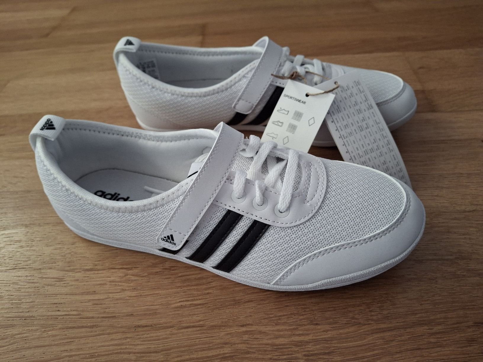 Adidas Scarpe da donna: Adidas Schuhe Gr. 38, NEU – Nuovo (secondo la descrizione) da Seftigen venduto da SaWe19
