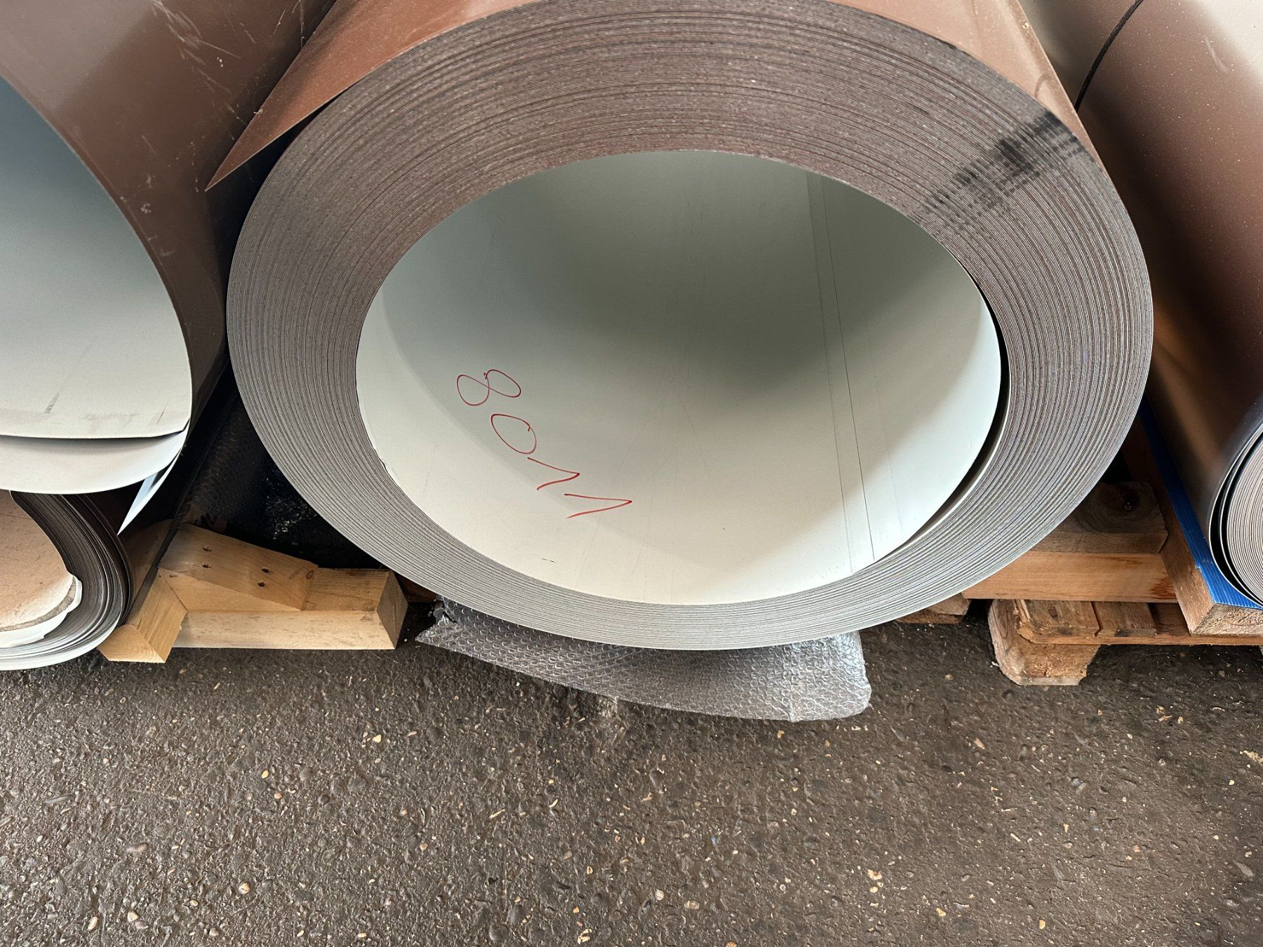 Altri materiali per l'edilizia: Blechabschluss 0.75 mm RAL 9002 per m1 14.-- – Nuovo e nell'imballaggio originale da Wiedlisbach venduto da isopaneel 2